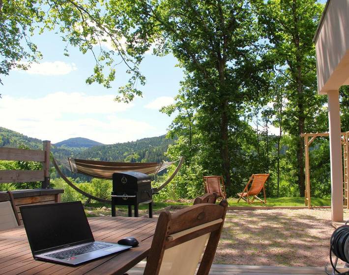 Location de vacances pour 6 personnes, avec vue et jardin à Colroy-la-Roche - 2