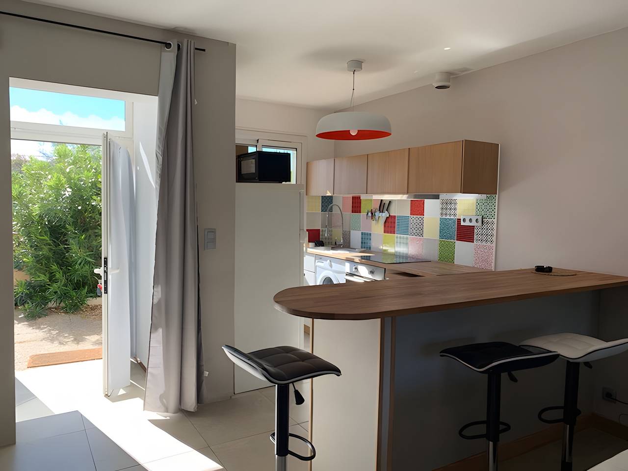 Ferienhaus 'Bord De Mer' mit Balkon, Wi-Fi und Klimaanlage in La Coudoulière, Six-Fours les Plages