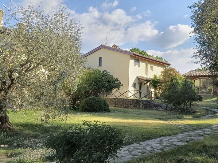 Appartamento intero, Wohnung "Glicine" in Todi, Perugia e dintorni