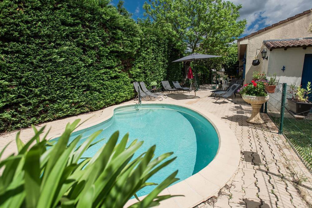 Charming house with a garden and a private pool in Clarensac, Region de Nimes
