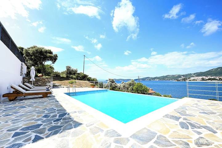 Villa für 6 Personen, mit Garten und Balkon - 1