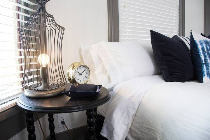 Vacation house for 13 people, with yard in Knoxville