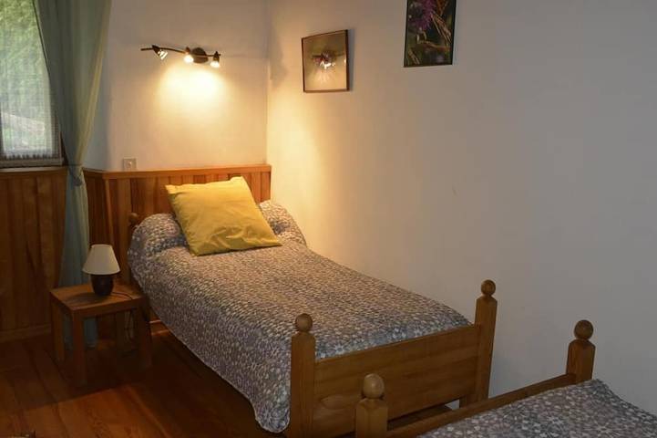 Location de vacances pour 4 personnes, avec terrasse et jardin à Sainte-Colombe-de-Peyre - 3