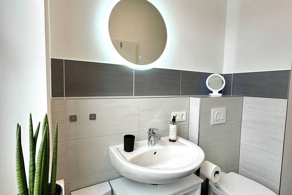 Ganze Wohnung, Ferienwohnung ※Frieda※ m. Parkplatz+Wallbox,Balkon,Küche,Wm in Ballenstedt, Harzvorland