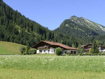 Ferienwohnung für 4 Personen in Tannheim (Tirol), Allgäuer Alpen (Österreich), Bild 3