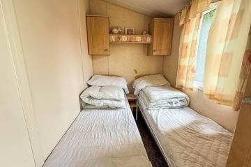 Static Caravan for 8 People in Great Yarmouth, Norfolk, Photo 3