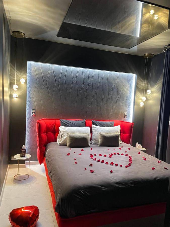 Location de vacances pour 2 personnes, avec jacuzzi dans Yvelines - 2