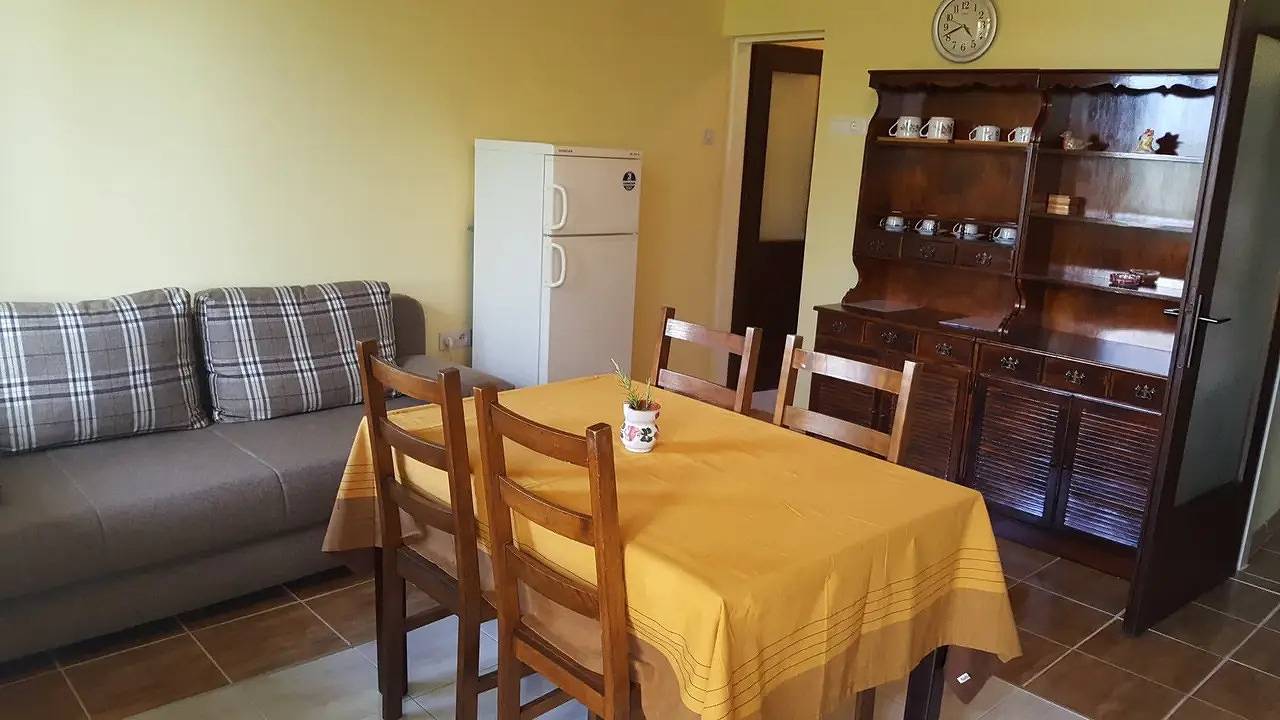 Ganze Ferienwohnung, Ferienwohnung für 4 Personen (38 m²) in Valun in Valun, Cres