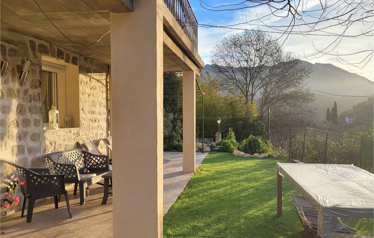 Ferienhaus für 2 Personen, mit Terrasse