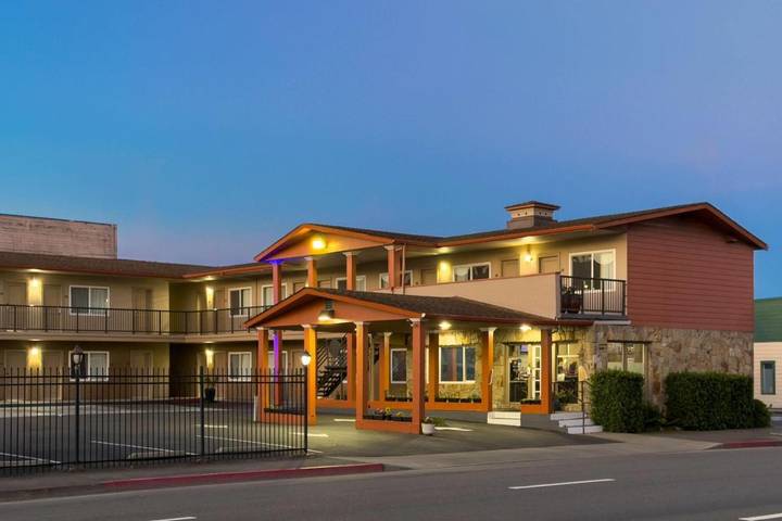 Hotel para 2 personas - 1