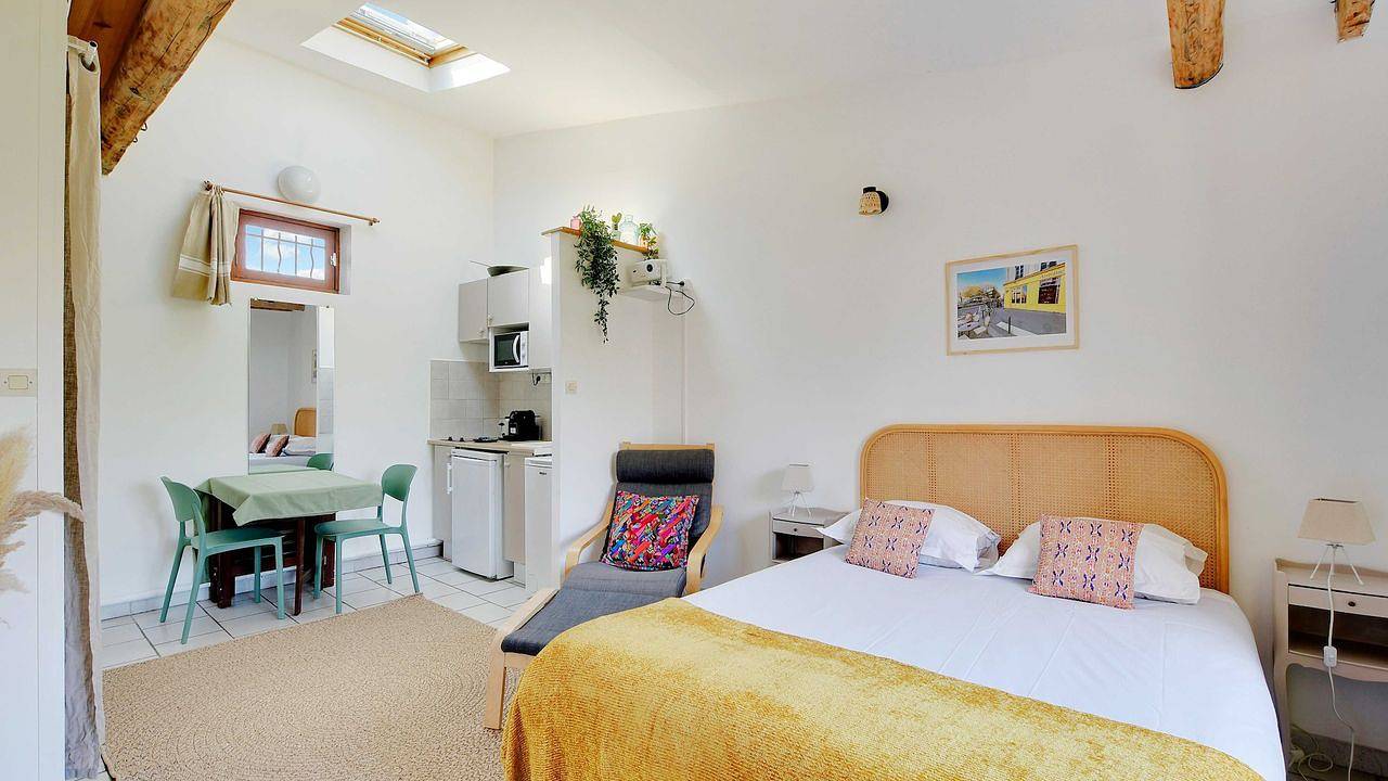 Entire studio, Studio für 2 Personen (20 m²) in Paris in 10th Arrondissement, Paris
