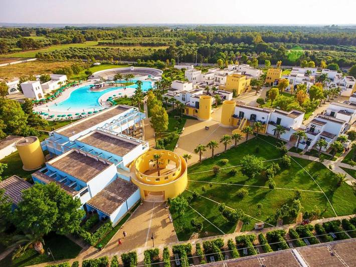 Appartamento per 4 persone, con idromassaggio e piscina nonché giardino a Torre Saracena