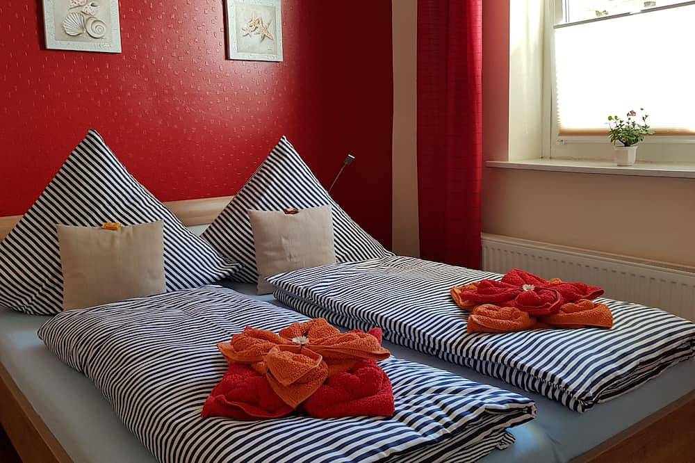 Entire apartment, Apartment 'Am Poeler Tor' in the old town of Wismar in Wismar, North-West Mecklenburg (Wismar region)