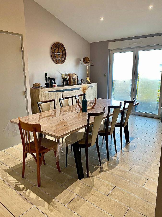 Gîte pour 4 personnes, avec balcon et vue à Gilley - 3