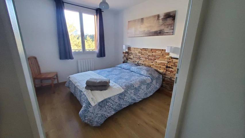 Gîte pour 7 personnes, avec vue et terrasse dans Station du Grand Puy - 3