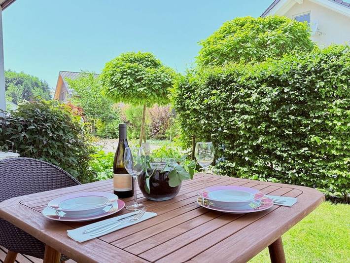 Ferienhaus für 4 Personen, mit Garten und Terrasse sowie Whirlpool - 1