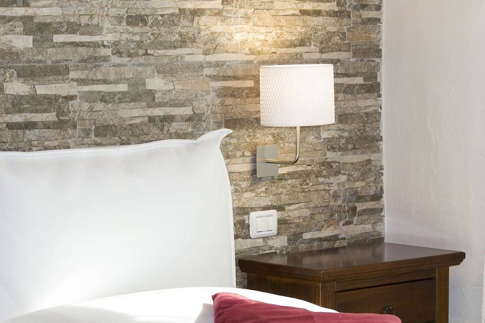 Suestellas, Casa silenziosa, rilassante, wifi, ecosostenible, immersa nel verde in Teulada, Cagliari e Dintorni