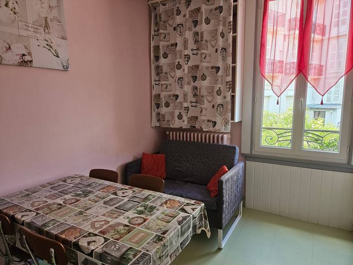 Hel lägenhet, Villa 'des familles - Sanadoire' in La Bourboule, Volcans d'Auvergne Regional Nature Park
