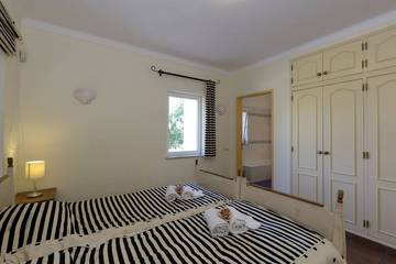 Villa para 10 Pessoas em Estômbar, Estômbar e Parchal, Foto 3
