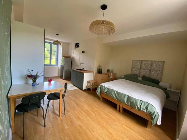 Gîte pour 2 personnes, avec vue et jardin à Darcey