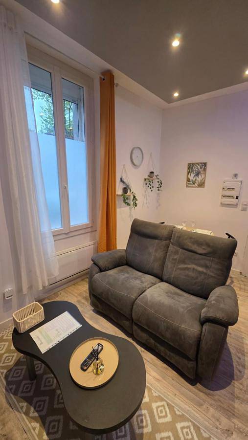Appartement entier, Le petit cocon centre ville in Tuchan, Côte méditerranéenne (France)