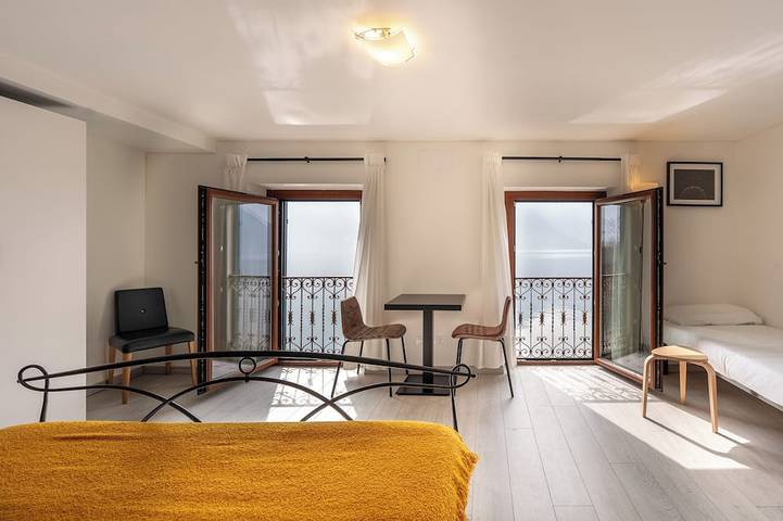 Appartamento intero, La Sentinella - Lake View & Panoramic Terrace in San Mamete, Valsolda