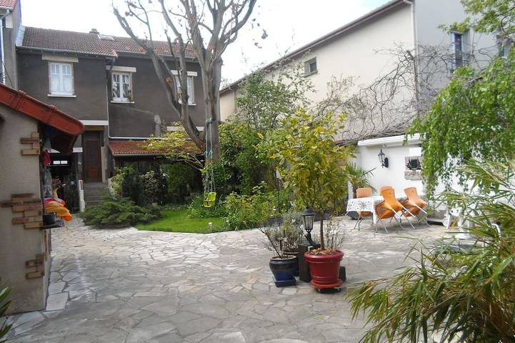 Location de vacances pour 4 personnes, avec Terrasse et Jardin à Maisons-Alfort