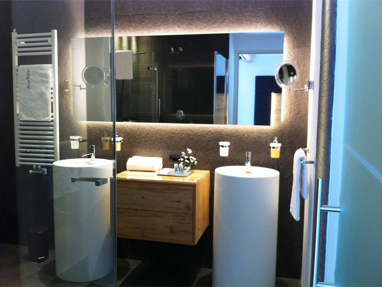 Ganze Ferienwohnung, App. La vie Deluxe - Deluxe Spa Appartement mit Jacuzzi, Privater Sauna, Home Entertainment in Sand in Taufers, Zillertaler Alpen