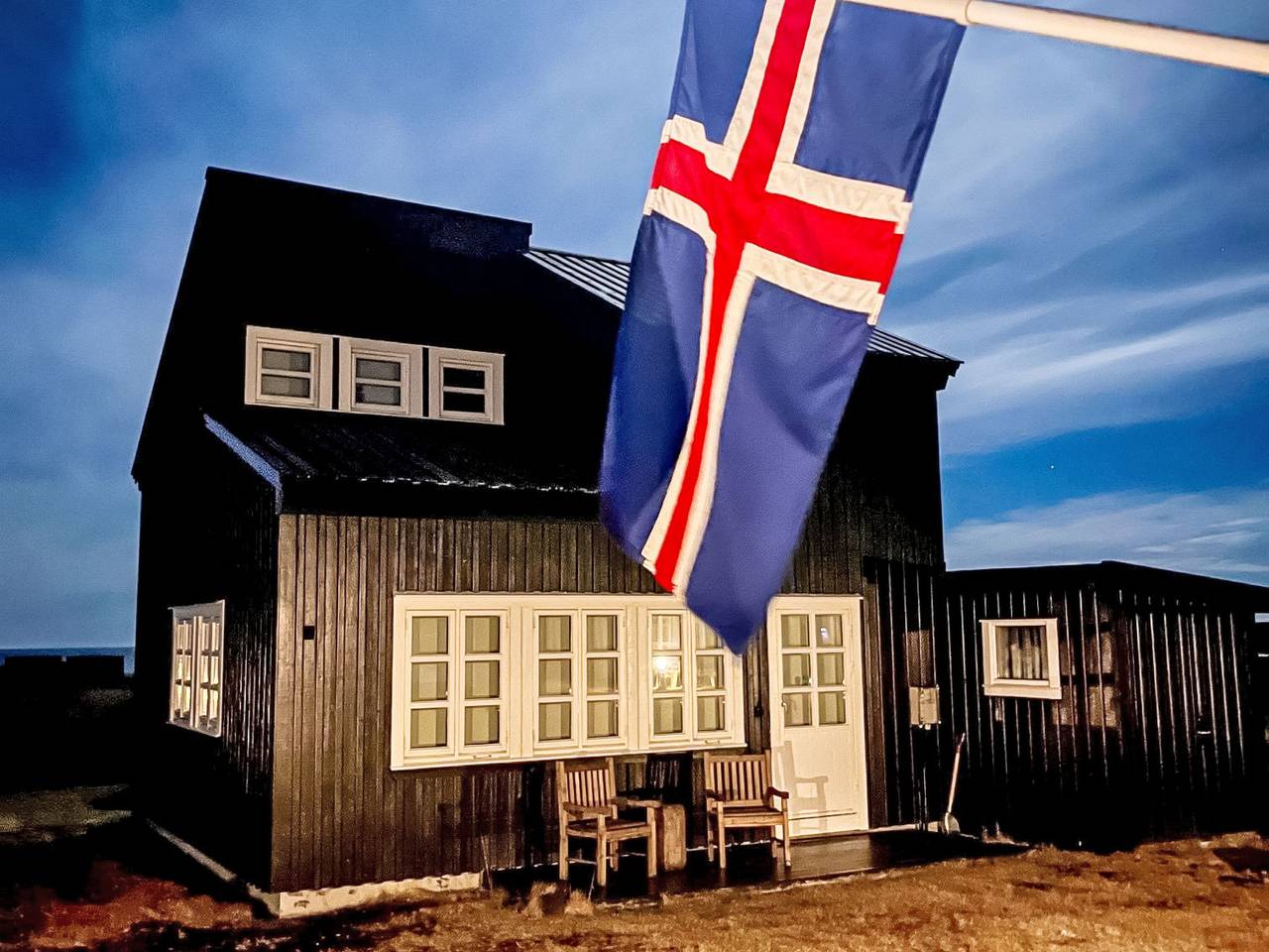 No 1 in Island West. Best View Cottage. in Hellnar, Snæfellsbær