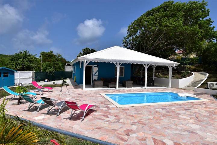 Villa pour 6 personnes, avec piscine ainsi que vue et jardin à Sainte-Anne (Martinique) - 2