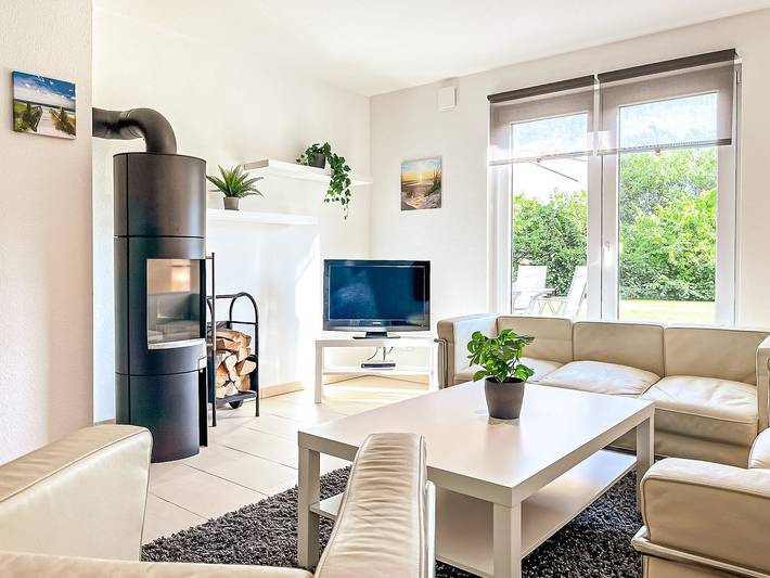 Ferienwohnung für 4 Personen, mit Terrasse und Garten in Tarnewitz - 2