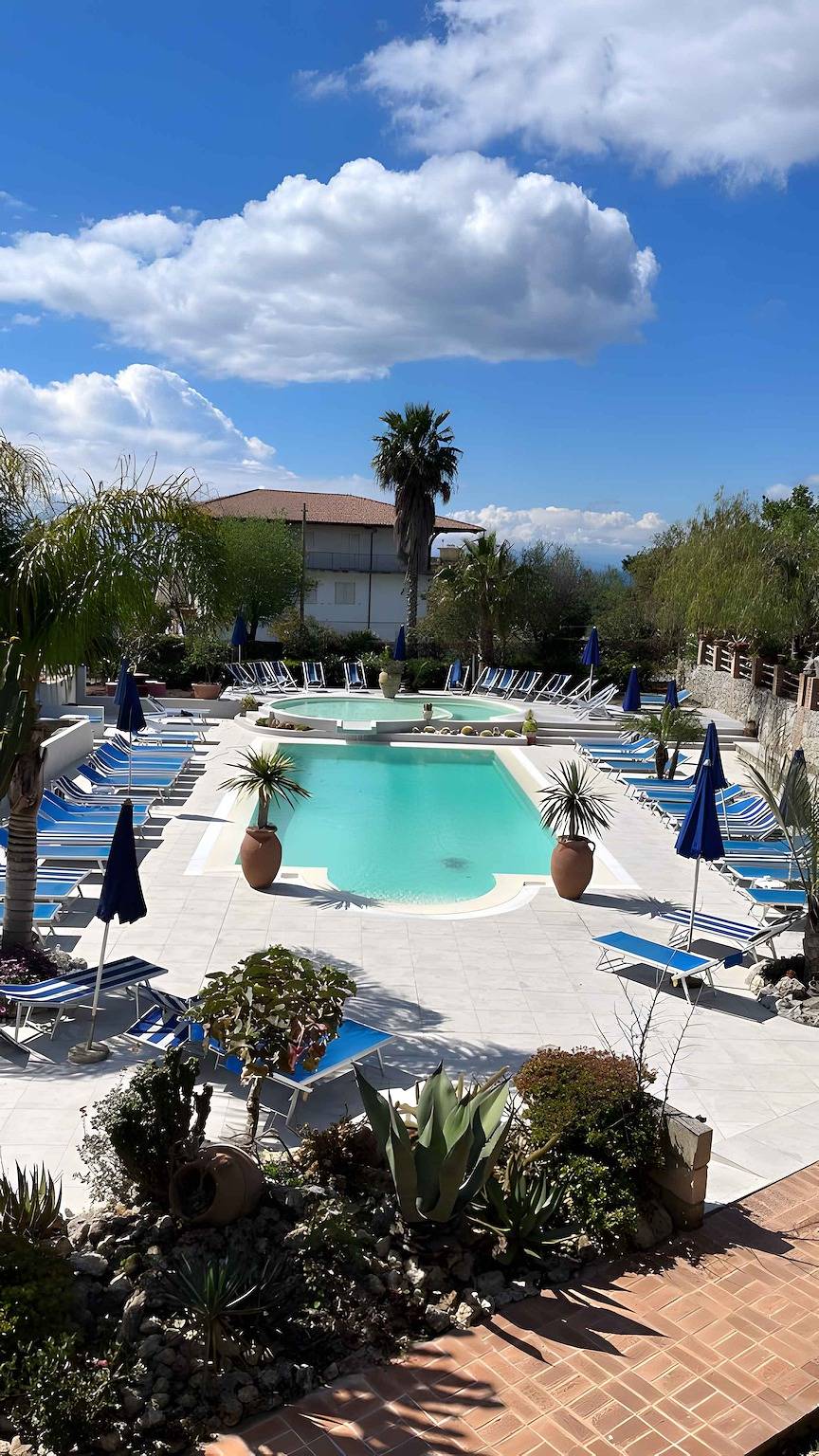 Geheel vakantieappartement, Vakantiewoning met uitzicht op Capo Vaticano  in Santa Maria (Vibo Valentia), Provincie Vibo Valentia