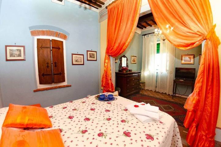 Villa a Uzzano con piscina privata in Uzzano, Provincia di Pistoia