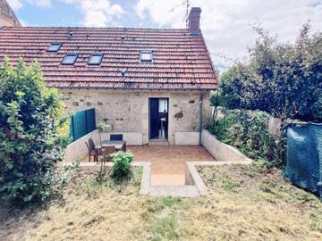 Gîte pour 2 personnes, avec jardin à Fontaine-Étoupefour