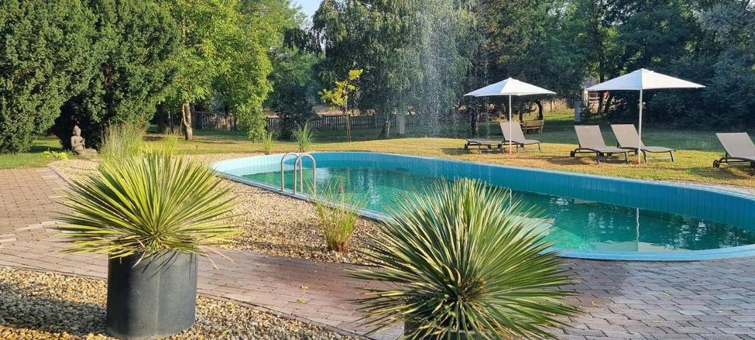 Ferienhaus für 5 Personen, mit Sauna und Ausblick sowie Pool und Garten in Ungarn