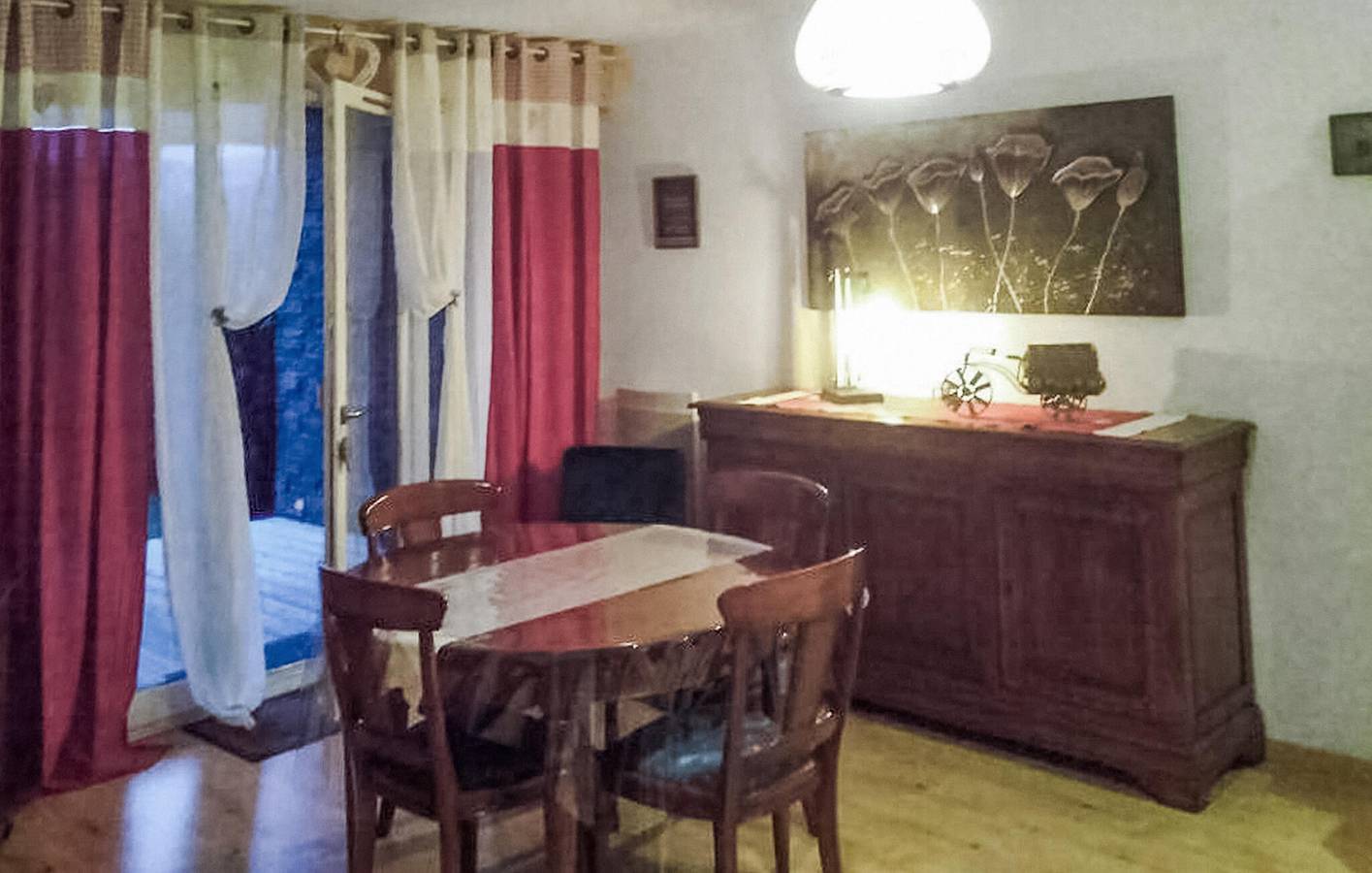 Apartamento vacacional entero, Apartamento Lakeside Terrace con aparcamiento, televisión y cafetera in Lago di Gérardmer, Gérardmer