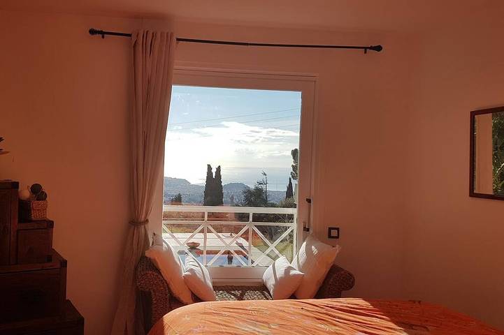 Location de vacances pour 14 personnes, avec terrasse et jardin à Falicon - 2