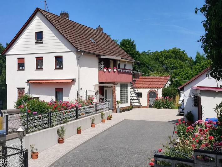 Ferienhaus für 6 Personen, mit Terrasse und Garten sowie Ausblick