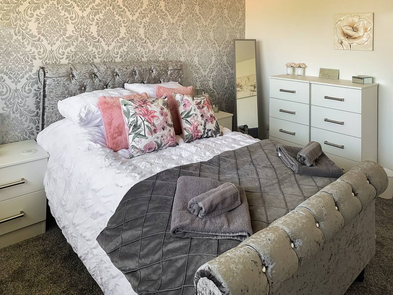 Sunny Prestatyn Apartment in Prestatyn, Denbighshire