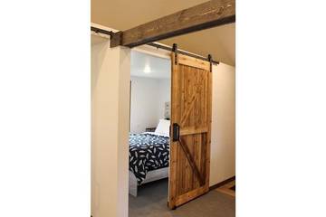 Log Cabin for 8 Guests in Mount Rushmore, Pennington County, Picture 3