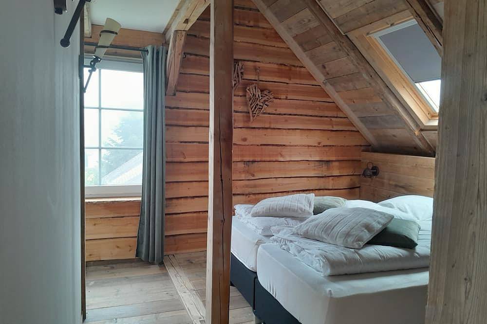Cozy child-friendly apartment with spacious terrace and view of the slopes in Altastenberg, Hochsauerlandkreis