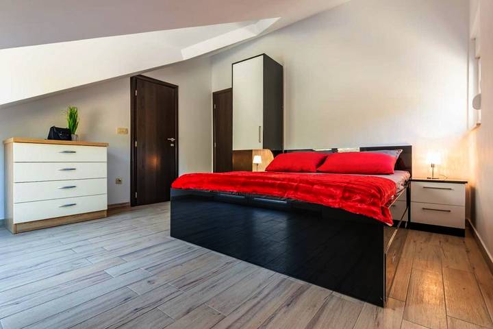 Maison d’hôte pour 2 personnes, avec vue ainsi que balcon et piscine à Makarska - 2