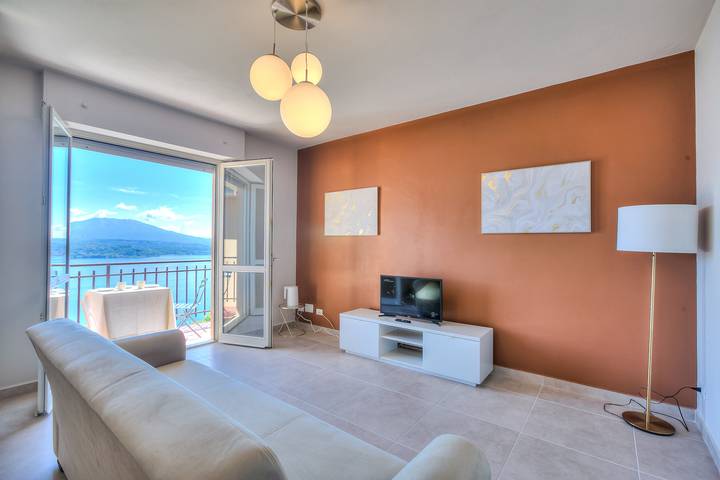 Gîte pour 5 personnes, avec vue sur le lac et balcon dans Piémont - 3