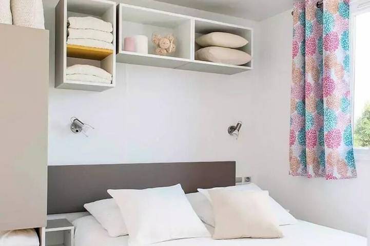 Camping pour 4 personnes, avec piscine