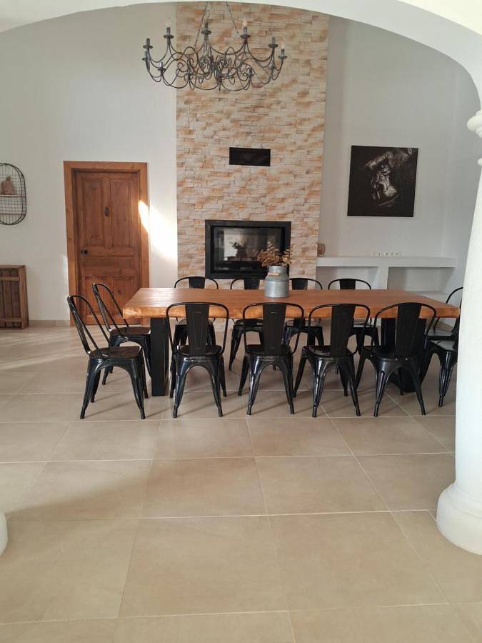 Location de vacances pour 12 personnes, avec jardin ainsi que vue et piscine, animaux acceptés à Magalas - 3