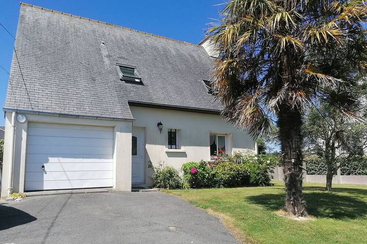 Ferienhaus für 7 Personen, mit Terrasse und Garten in Perros-Guirec