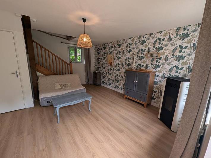 Location de vacances pour 6 personnes, avec Terrasse ainsi que Jardin et Vue à Luceau
