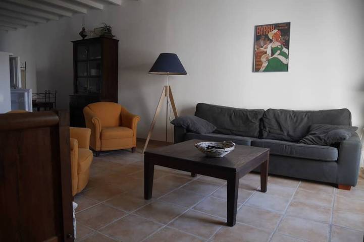 Gîte pour 5 personnes, avec terrasse à Montauriol