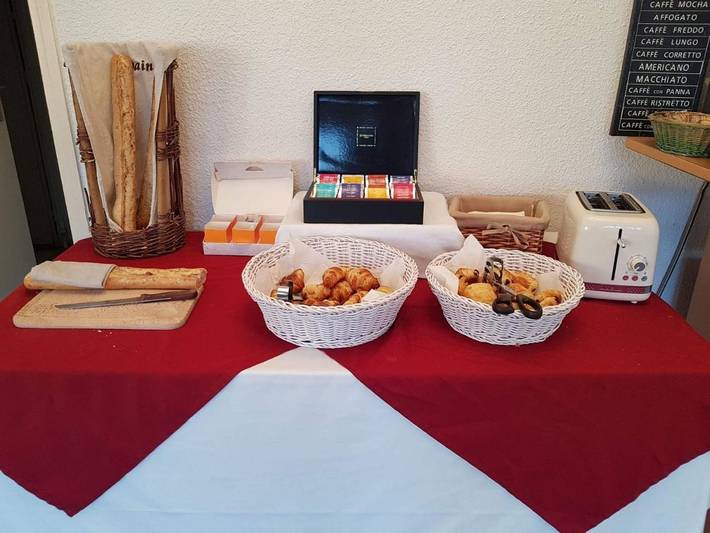 Hôtel pour 2 personnes, avec jardin à Viviers-du-Lac - 3