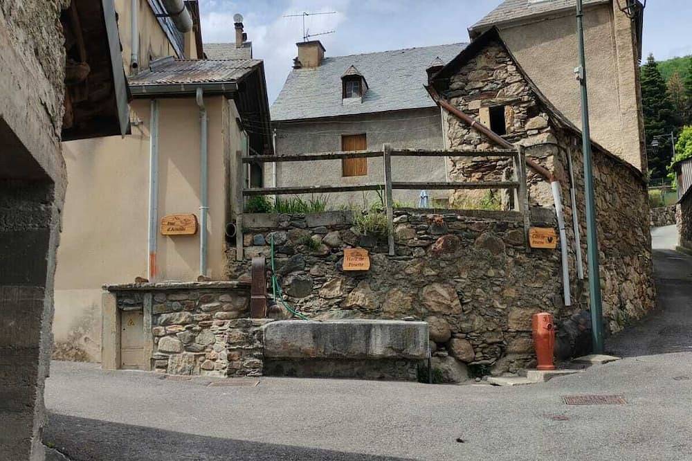 Gîte maison montagne vallée du larboust 10 min Bagnères de Luchon Pyrénées in Castillon-de-Larboust, Pyrénées